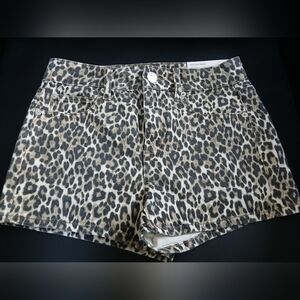 American Eagle Size 4 next level stretch hi-rise shortie leopard print BRAND NEW